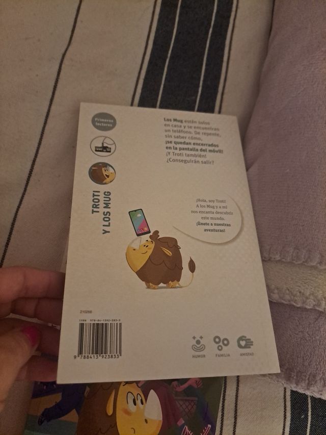 Los Mug, atrapados en el móvil