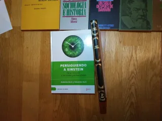 Libros de ciencia, biología, sociología...