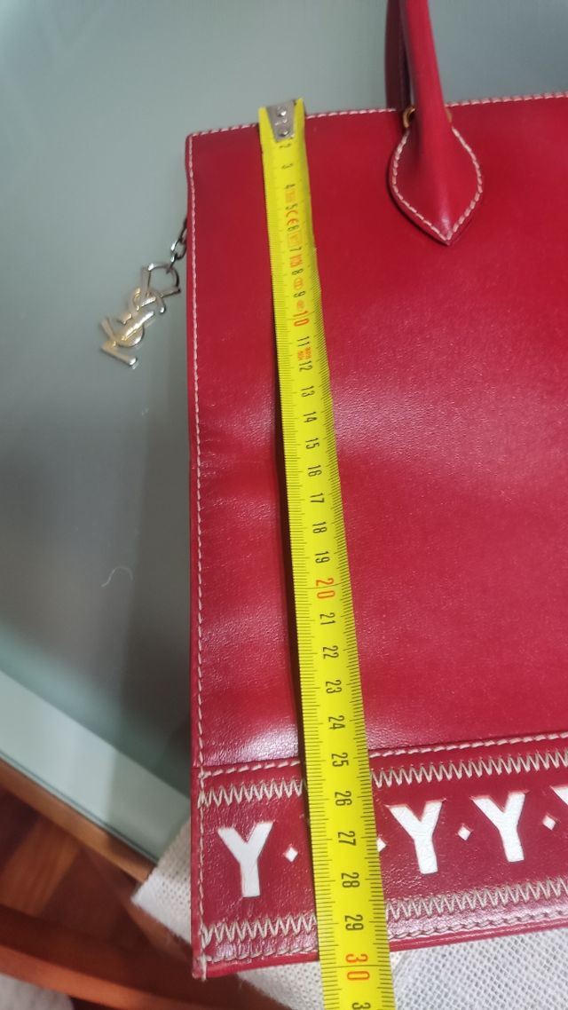 Bolso YSL vintage burdeos.