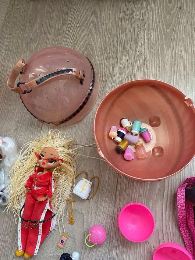 LOL Dolls - 2 grandes + varias pequeñas