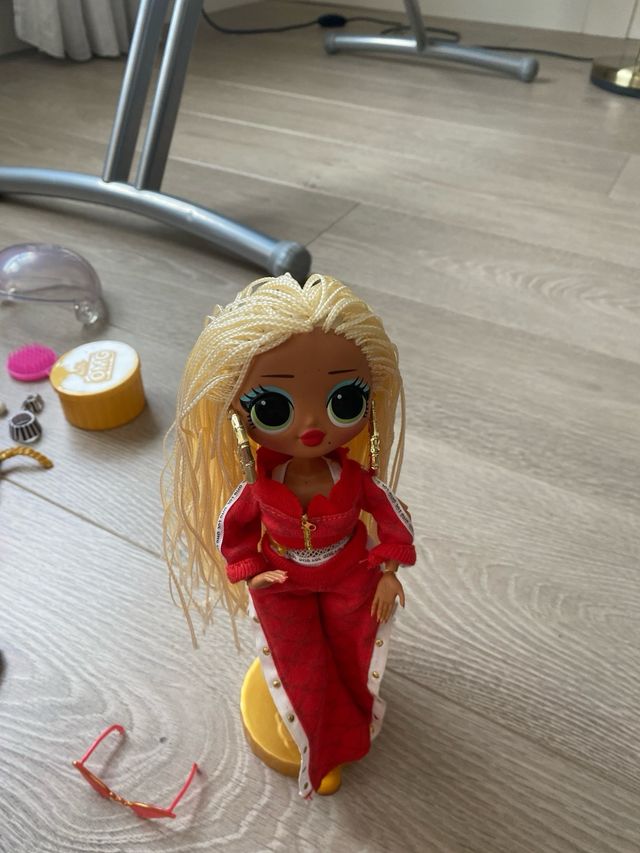 LOL Dolls - 2 grandes + varias pequeñas
