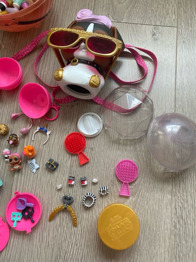 LOL Dolls - 2 grandes + varias pequeñas