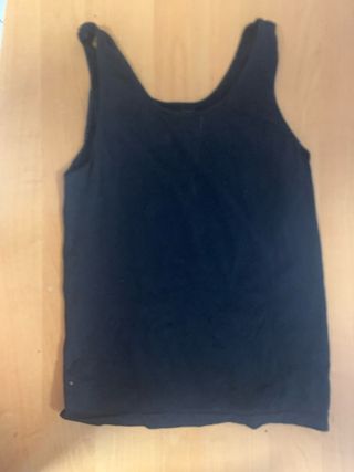 Camiseta negra tirantes