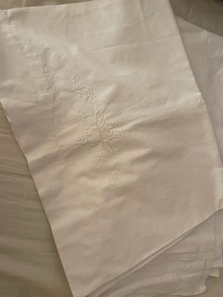 Sábanas algodón bordadas a mano