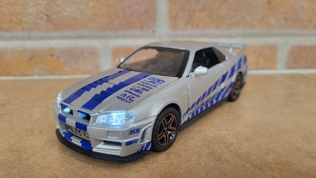 Nissan GTR R34 Skyline Escala 1:32