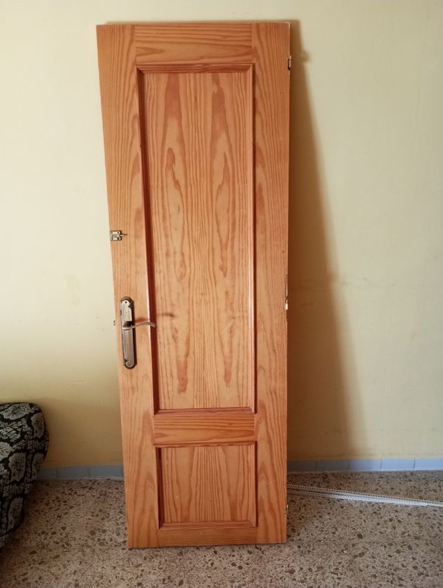 Puerta interior madera maciza