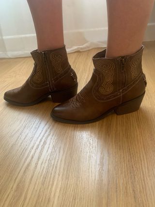Botines Cowboy Marrón
