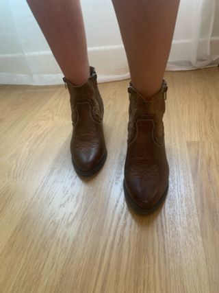 Botines Cowboy Marrón
