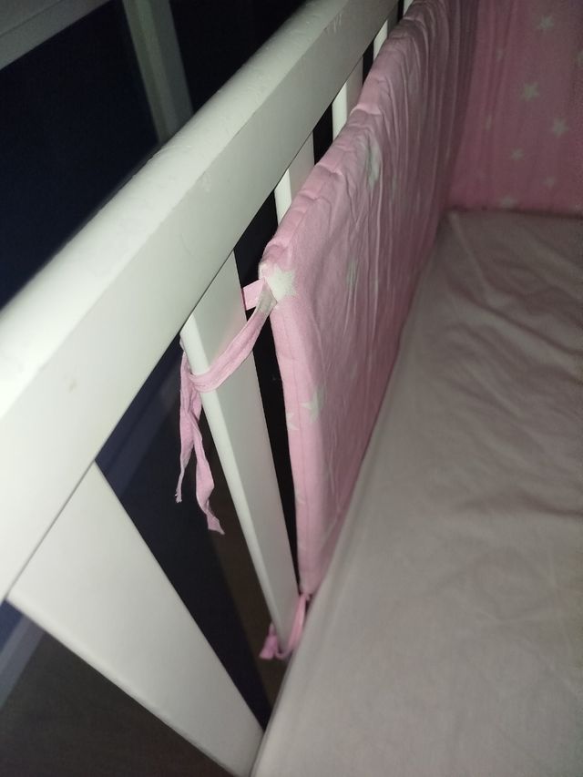 Chichonera cuna bebé rosa estrellas