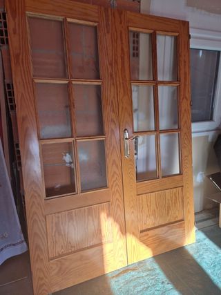 Puertas madera 2 hojas clásicas