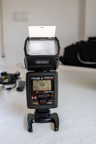 Nikon D90 + 2 objetivos + accesorios