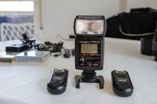 Nikon D90 + 2 objetivos + accesorios