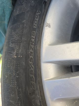 4 Neumáticos usados 255/55 Z r18 con sus llantas 