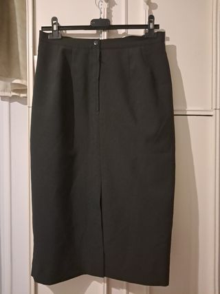 Falda midi negra elegante - talla M
