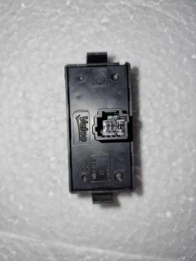 Pulsanti Renault Megane 3: Avvertimento e Chiusura