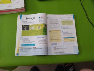 Texto 2 : Livre de l'élève + DVD-Rom + Manuel n...