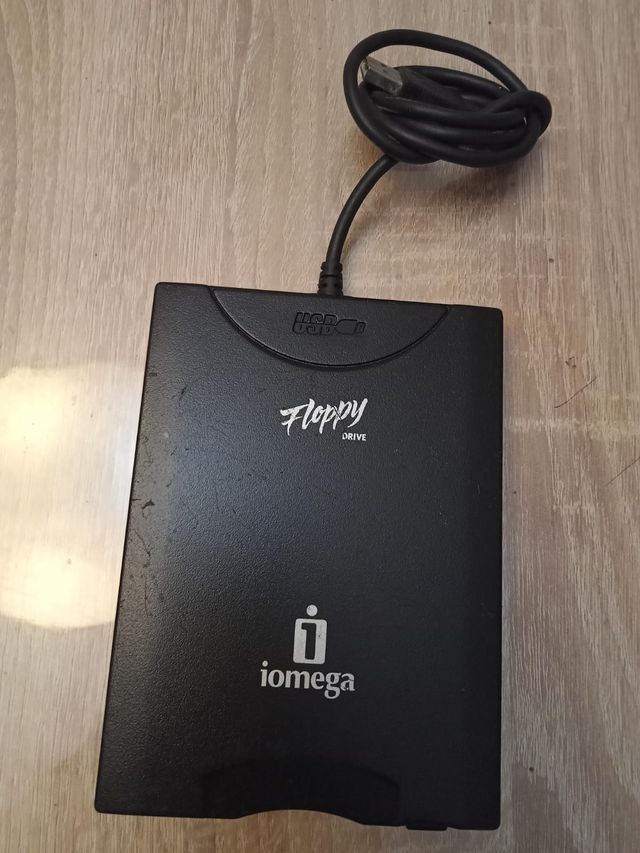 Disquetera USB Iomega