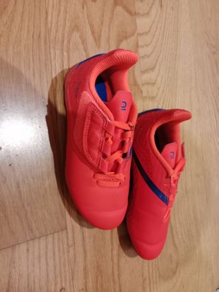 Zapatillas fútbol niño rojas talla 28