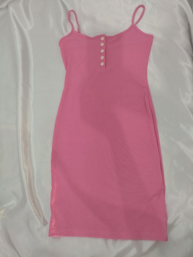 Vestidos de punto, más otro rosa de regalo