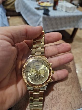 Reloj ZHOWE dorado
Vendo reloj muevo