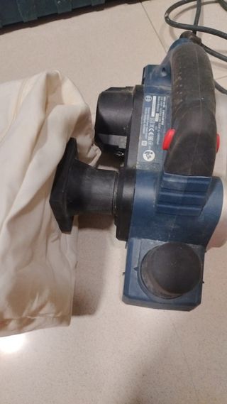 Cepillo eléctrico Bosch GHO 16-82