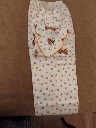 ¡OFERTA! Pijama seda LOHE lunares naranja