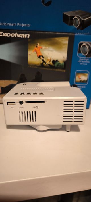 Mini Proyector LED Excelvan - 48 lúmenes