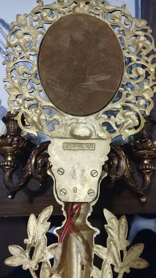 Lote Adornos antiguos latón repujado