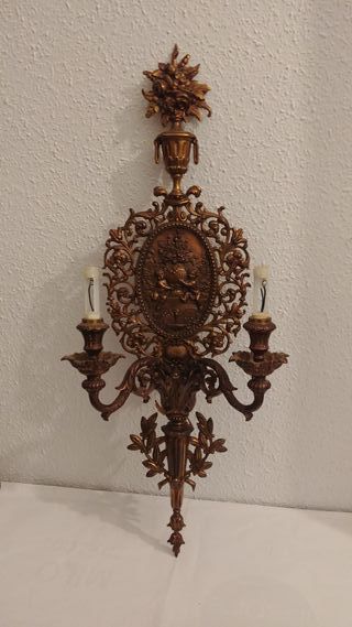 Lote Adornos antiguos latón repujado