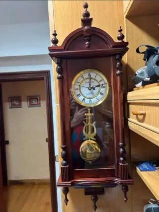 Reloj pared SARS vintage