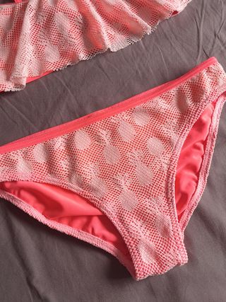 Bikini rosa y naranja