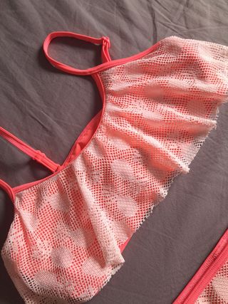 Bikini rosa y naranja