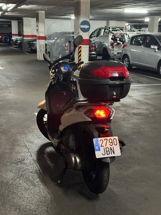 Peugeot Tweet 125cc - Scooter blanco