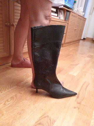 Botas Zara piel serpiente negras 39