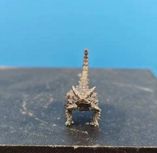 Rarísimo Diablo espinoso latón pintado