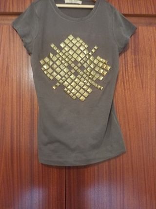 Camiseta Zara Basic dorada y marrón 