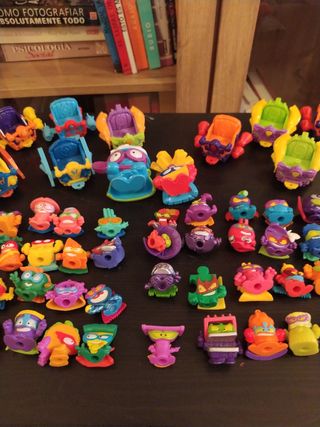SuperZings - 54 figuras y 11 coches 