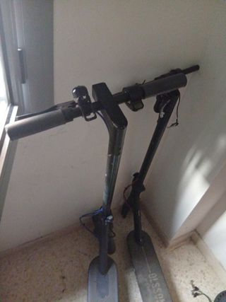2 Monopattini elettrici Xiaomi e un osslon
