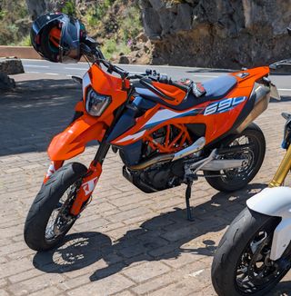 KTM 690 SMC R - Moto Impecable
