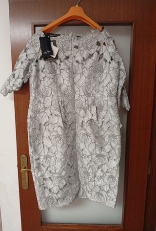 Vestido encaje plateado