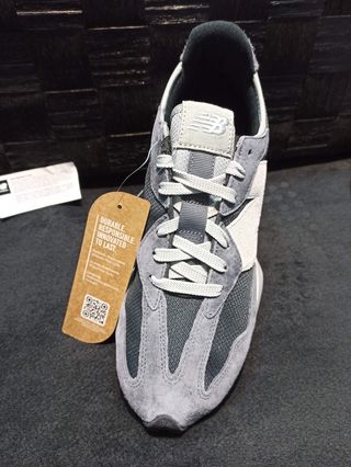 New Balance 327 Cordura Gris