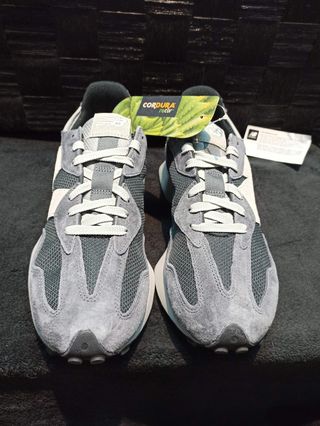 New Balance 327 Cordura Gris