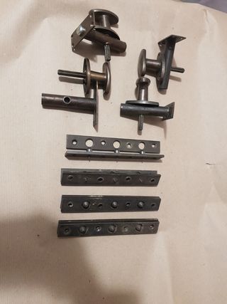 Rostri antistrappo e catenacci  per porte in legno