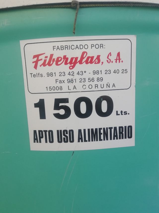 Depósito agua 1500L Fiberglas, S.A.