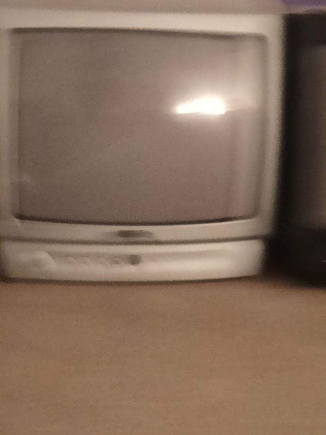 2 TVs antiguas 14" - Gris y Negro