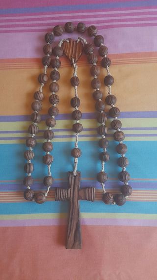 Rosario madera artesanal antiguo