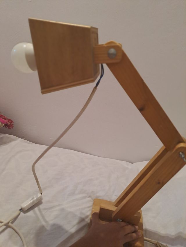 Lámpara articulada madera