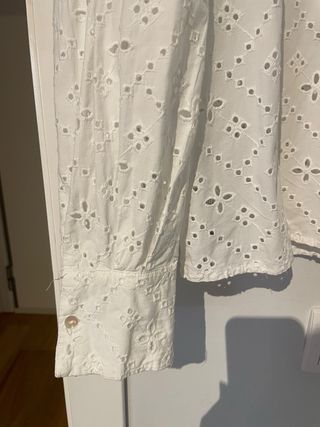 Camisa blanca calados bordados Mango