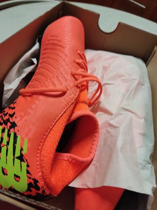 Botas fútbol New Balance 11. Talla europea 45.