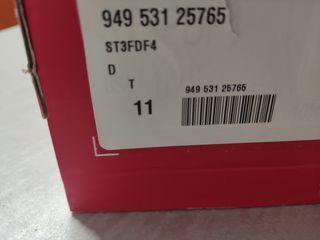 Botas fútbol New Balance 11. Talla europea 45.